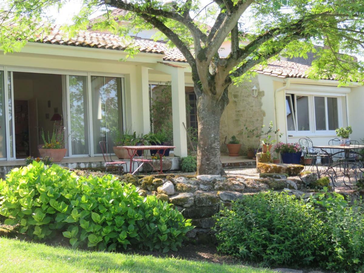 Bed and Breakfast Les 4 Elements St Emilion Branne  Exterior foto